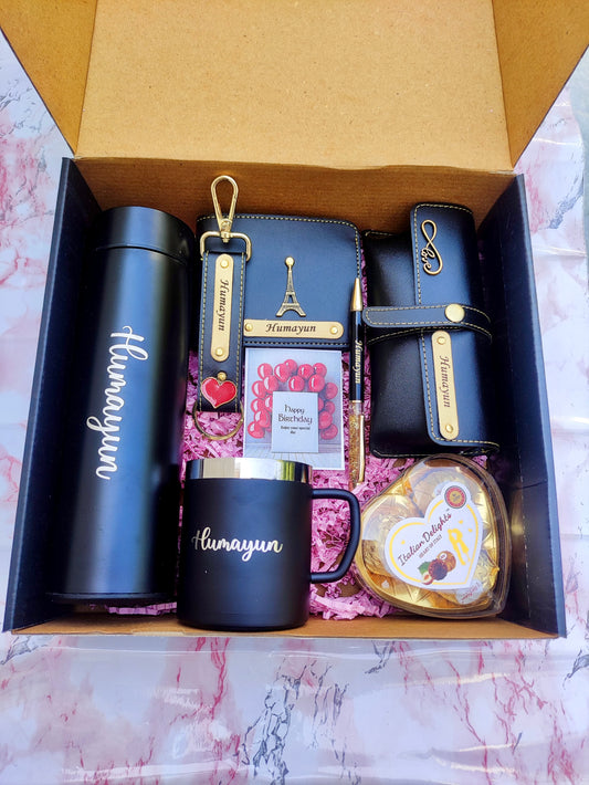 Flamingo Customized Luxury Hamper for Men