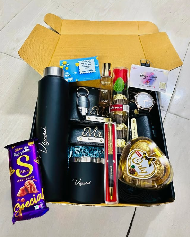 Flamingo Customized Hampers for Him