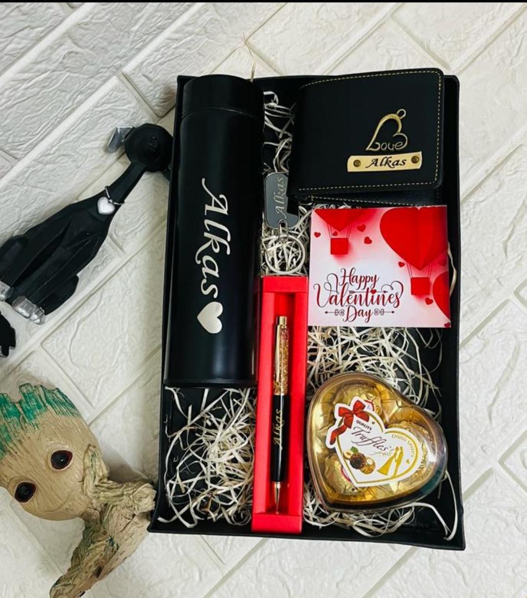 Flamingo Hamper for Boyfriend – Temperature Display Water Bottle, Pen & Wallet Combo