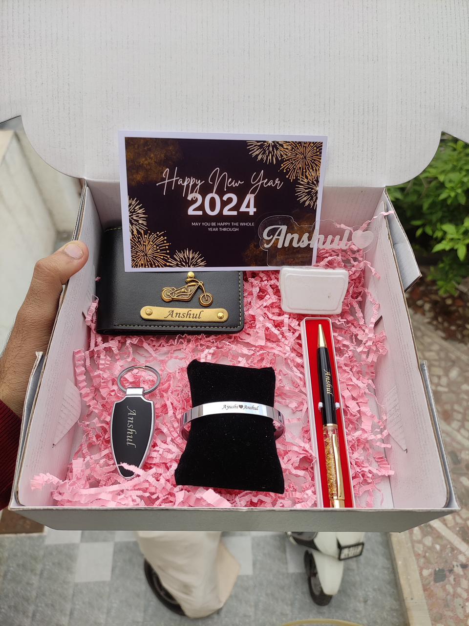 Flamingo Mens Birthday Gift Sets: Customized Wallet for Men, Personalized Keychain & More!