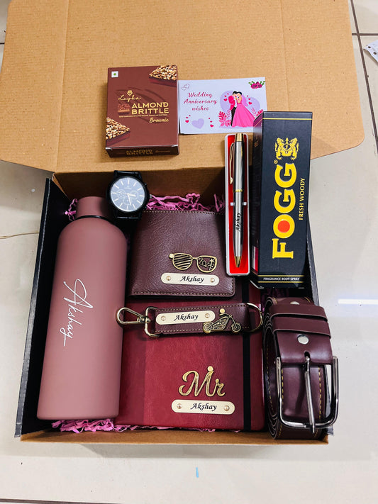 Flamingo Men's Rubber Bottle Hamper β Personalized Gift for Any Occasion