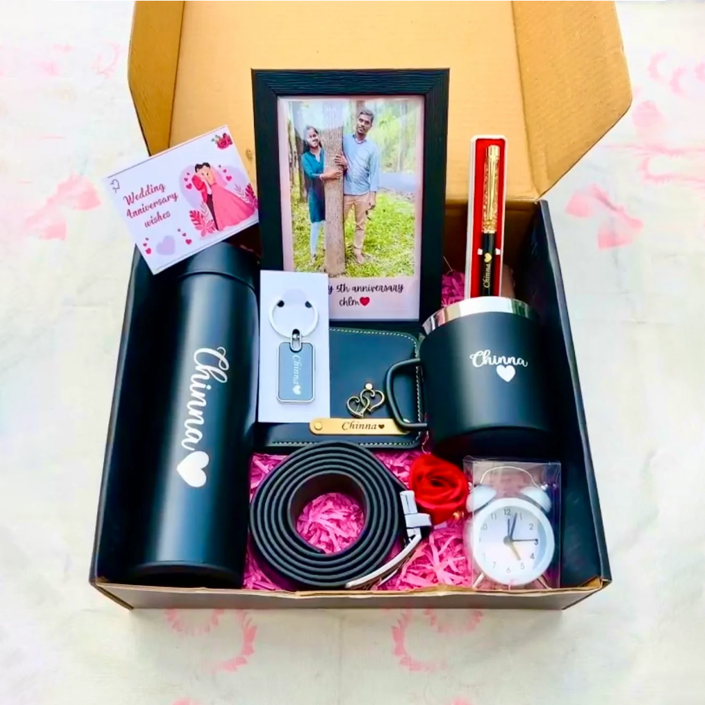 Flamingo Men’s Premium Gift Hamper with Temperature Bottle, Gold Flake Pen, Heavy Belt & More!