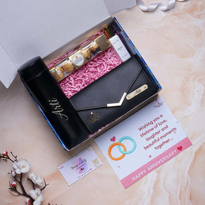 Flamingo Customized Gift Hampers for Her | Nexon 3 Fold Purse, Temperature Bottle & More!