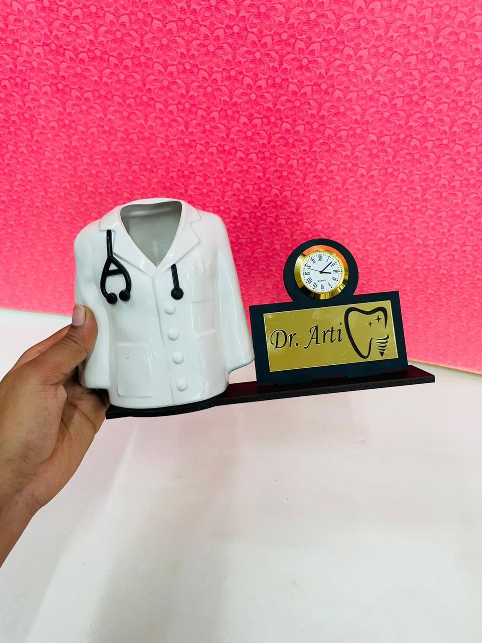 Flamingo Doctor Pen Stand with Clock