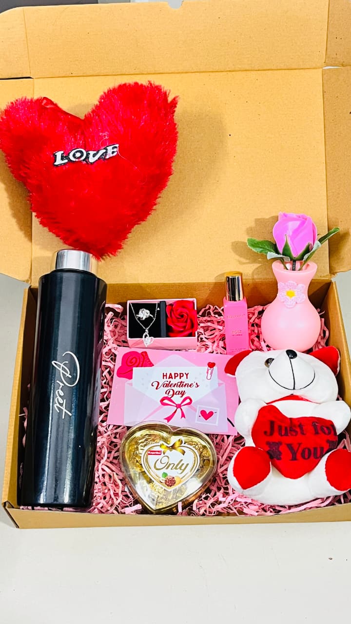 Flamingo Valentine Special Love Surprise Box