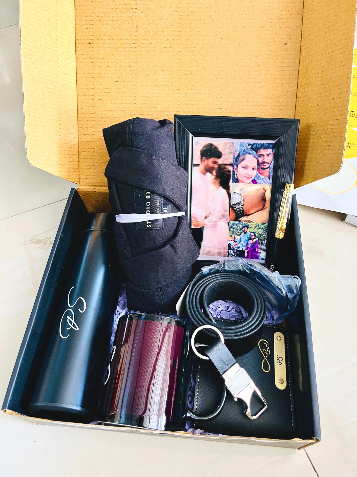 Flamingo Luxury Hampers for Men
