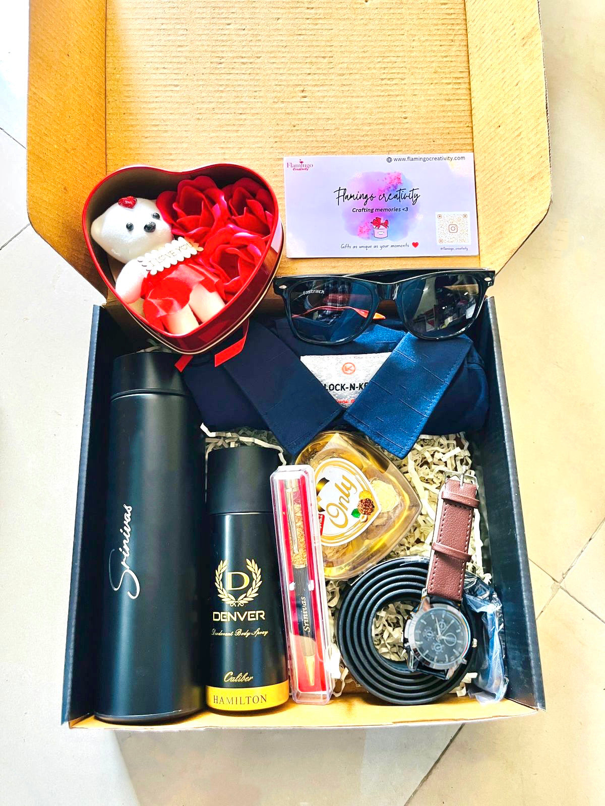 Flamingo Personalized Premium Hamper for Men