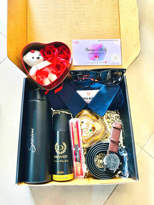 Flamingo Personalized Premium Hamper for Men