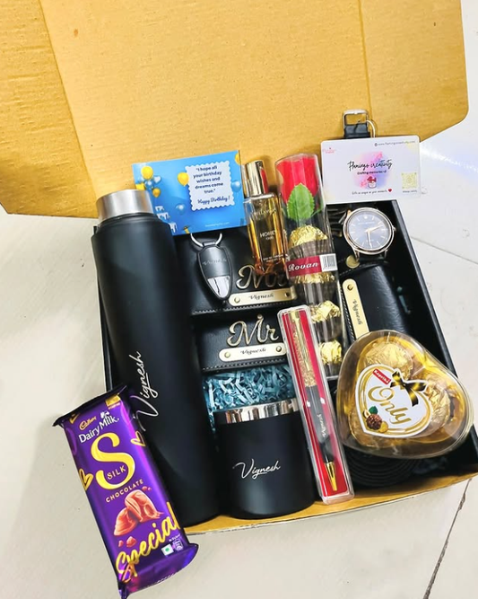 Flamingo Customized Hampers for Him