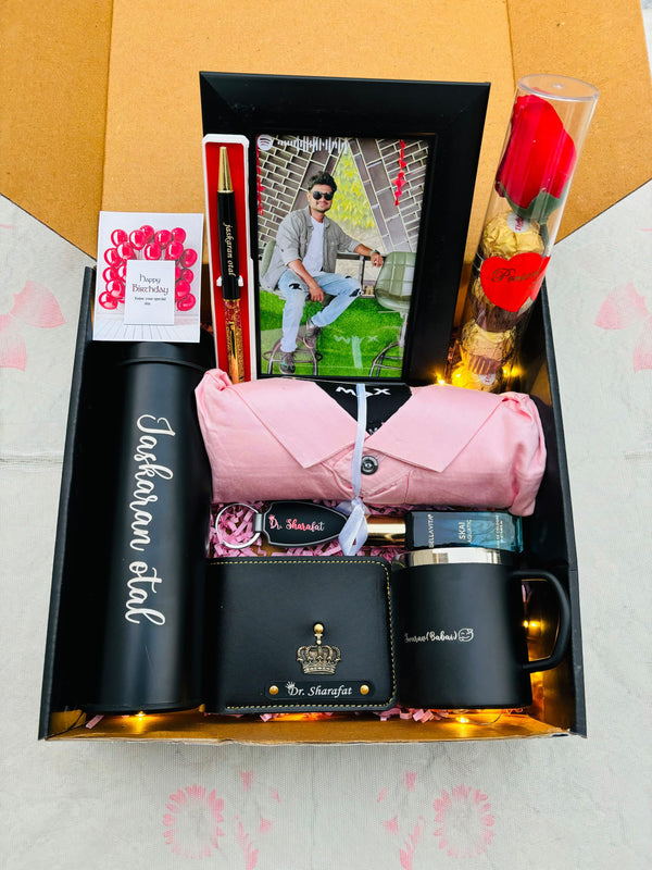 Flamingo Shirt Hamper With Frame