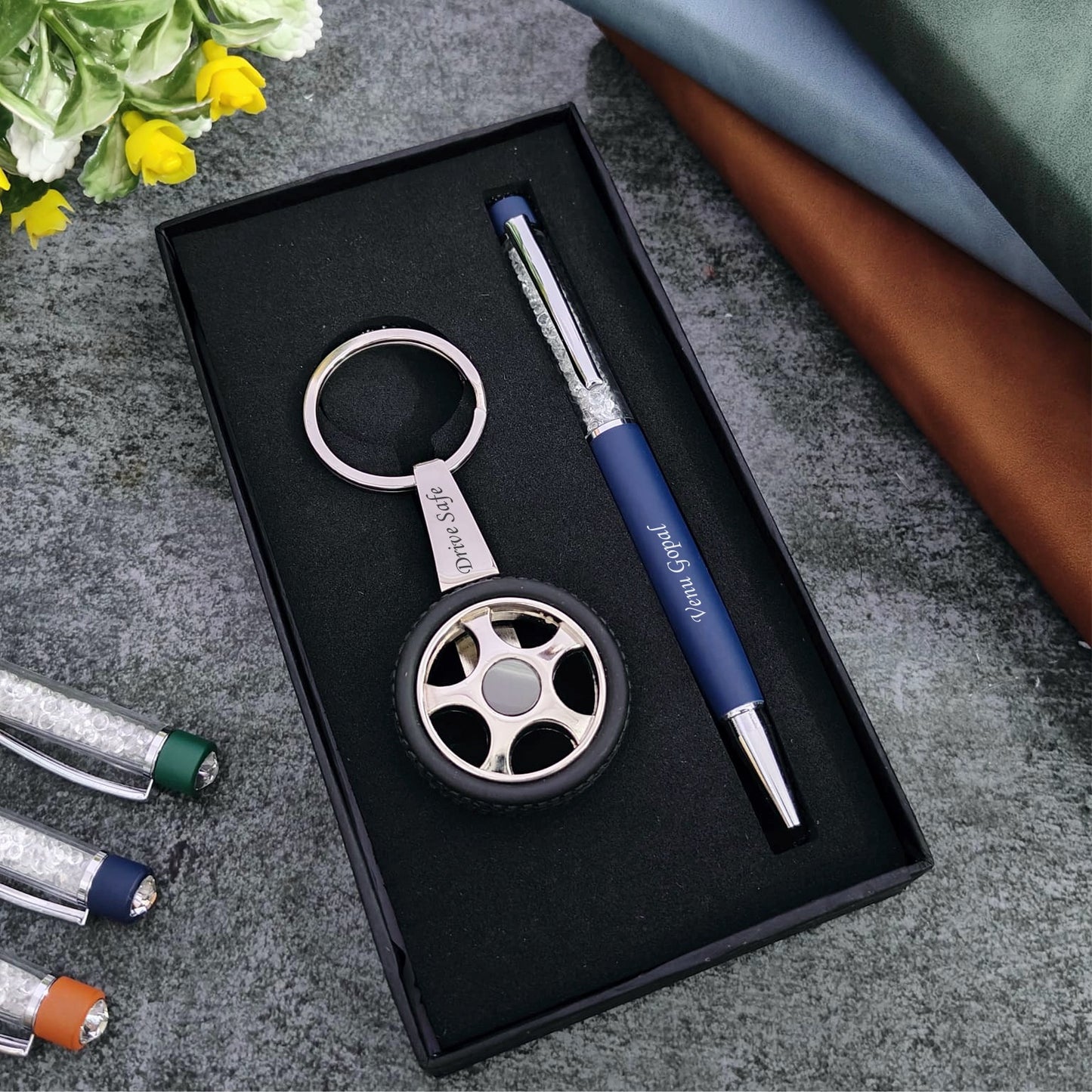 Corporate Gift: Pen & Keychain Set